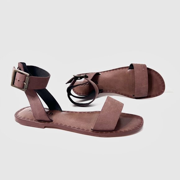 ILLISHA Brown front strap buckle sandal - Picture 1 of 4
